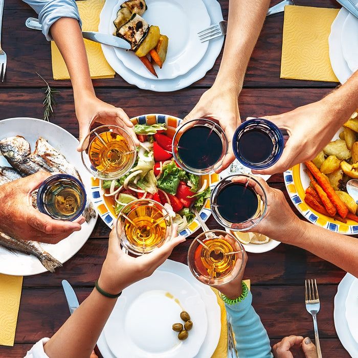 The Road to Happiness is Through Crowded Tables: 7 Reasons to Eat With Your Family