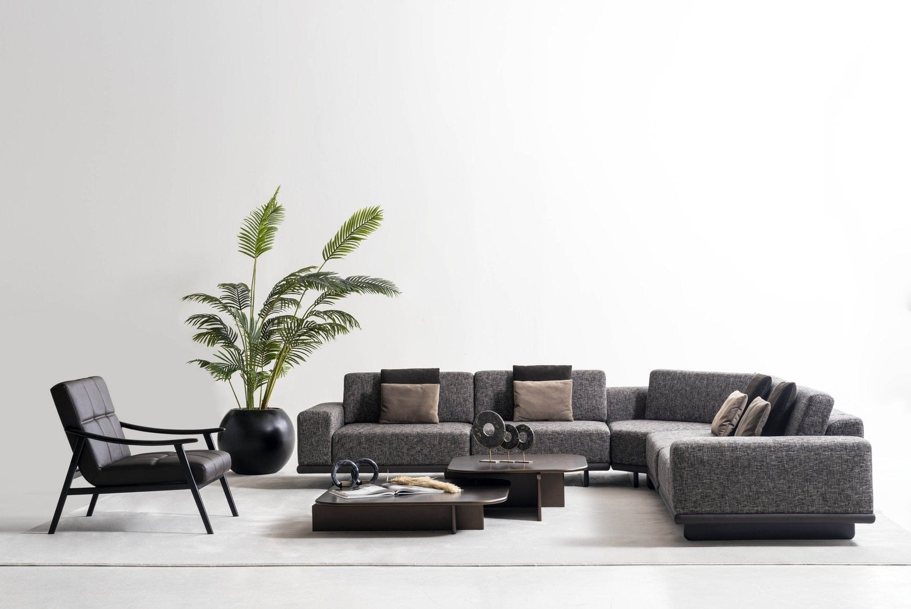 Black Friday Sofa Size Guide (UK): Corner vs 3-Seater + Free Delivery & Assembly