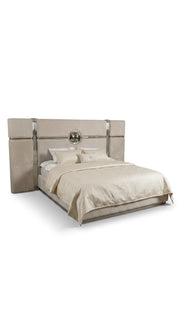 Corinne Bed from the Corinne collection, view 2