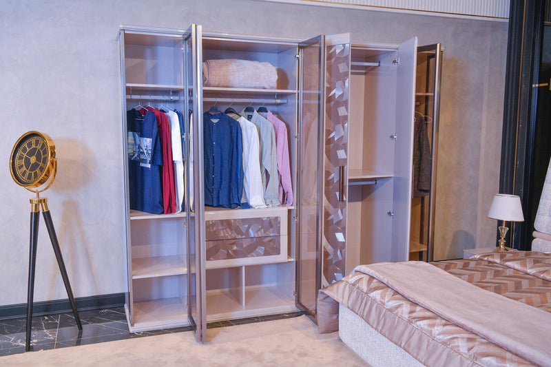 Lindell Wardrobe from the Lindell collection, view 2
