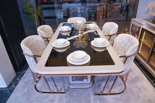Lindell Dining Table from the Lindell collection
