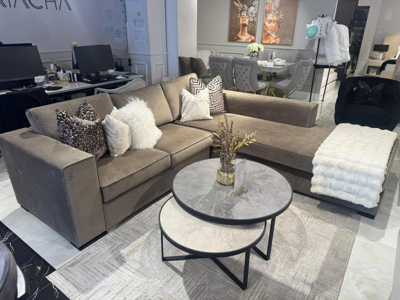 Atmacha Home And Living Outlet Brown / Right Facing / 260x260 cm Elegante Corner Sofa Brown 325x160cm Right Facing (Outlet)