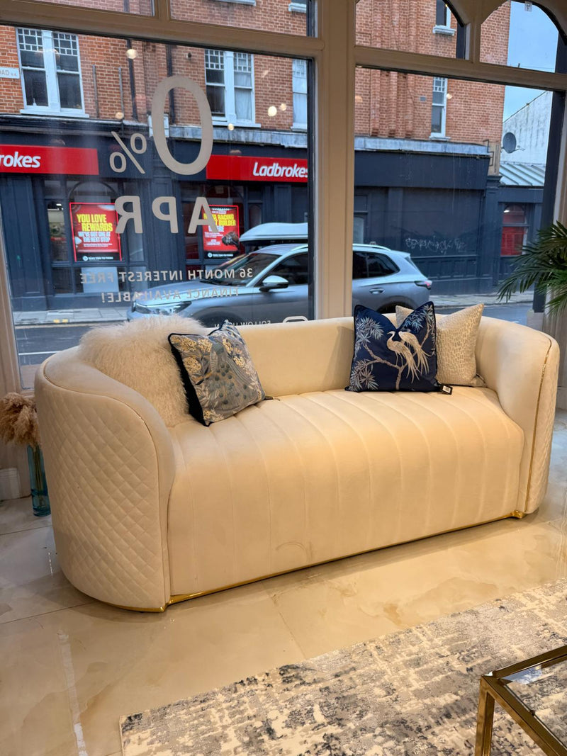 Atmacha Home And Living Outlet Exdisplay Zade Sofa Set