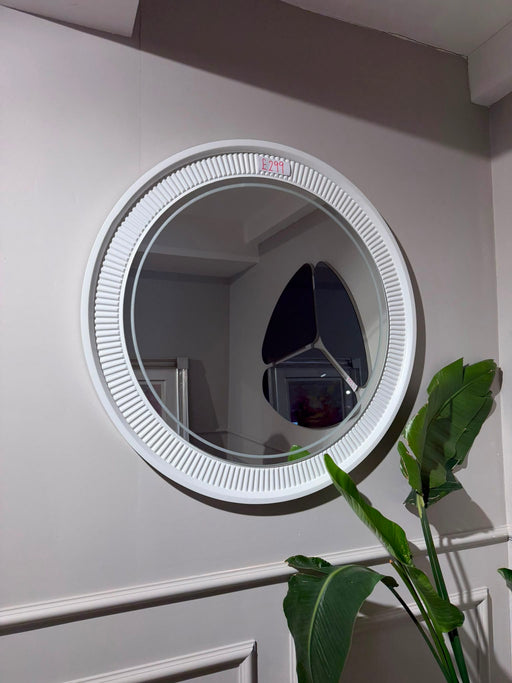 Atmacha Home And Living Outlet Glass Ex Display White Mirror