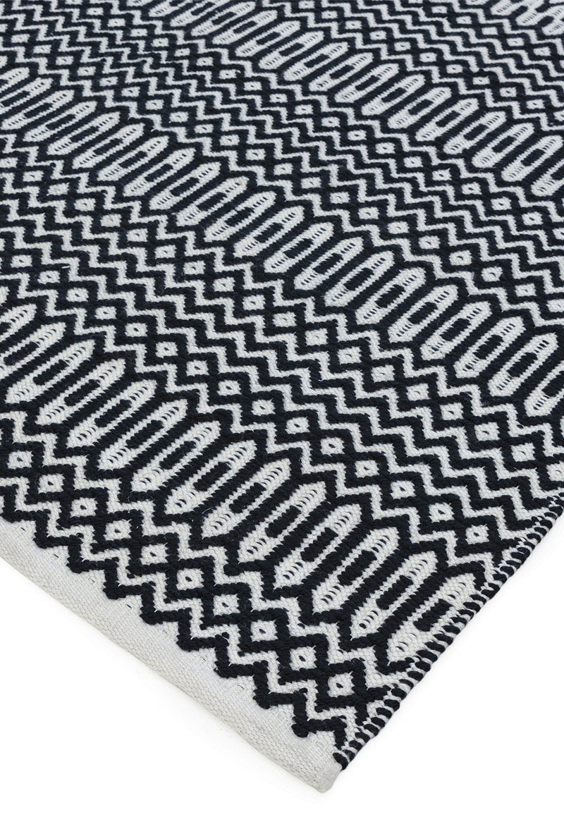 Atmacha Home & Living Rug Halsey Black Flatweave Rug